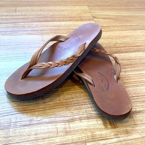 RAINBOW - women’s single layer leather sander, with braided strap